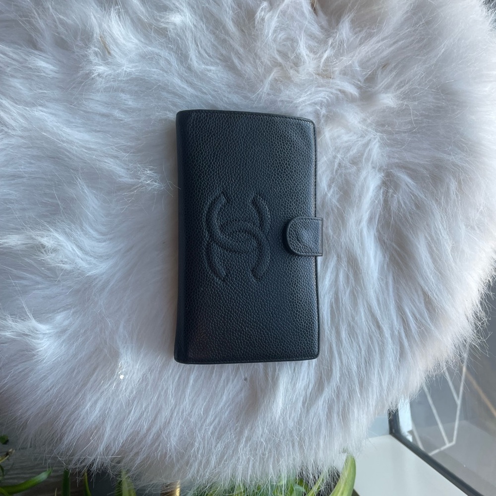 CHANEL Classic Black Leather Wallet